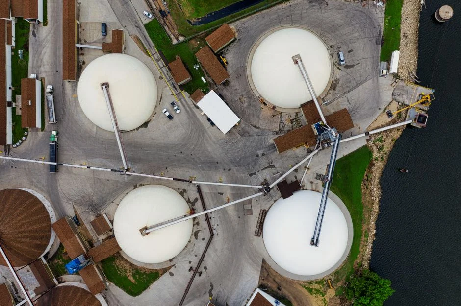 Steel vs Concrete Silos: Comprehensive Comparison Guide