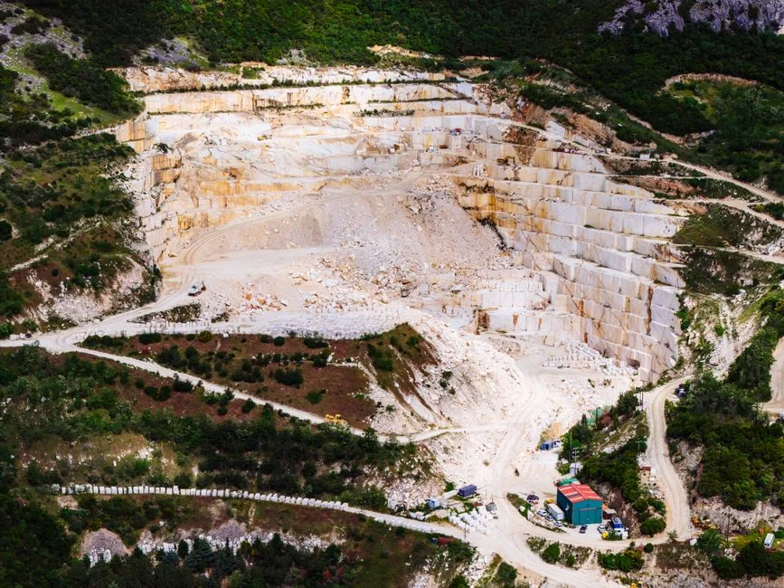 Mining & Quarrying Bulk Storage Solutions Guide - illustration