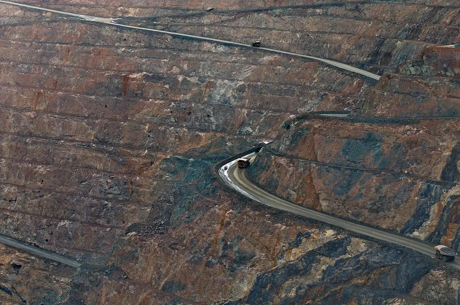 Mining & Quarrying Bulk Storage Solutions Guide - illustration